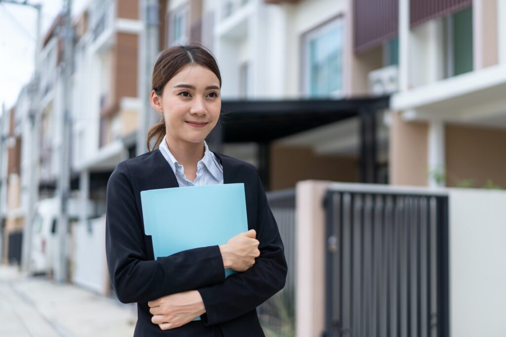 How to Get a Job in the Gulf? 5 Essential Tips